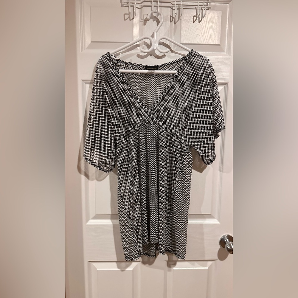 💚 Jordan Taylor Black and White Long Sleeve Dress